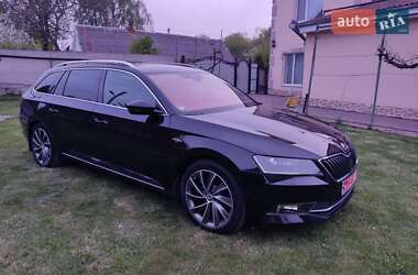 Универсал Skoda Superb 2018 в 