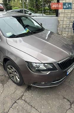 Ліфтбек Skoda Superb 2014 в Києві