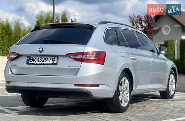Універсал Skoda Superb 2017 в 