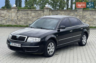 Лифтбек Skoda Superb 2003 в 
