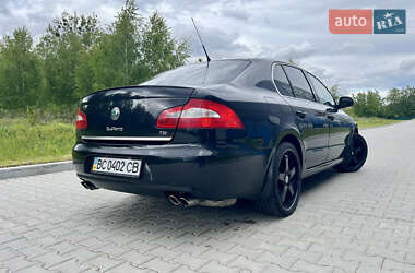 Лифтбек Skoda Superb 2009 в 