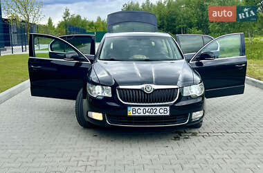 Лифтбек Skoda Superb 2009 в 