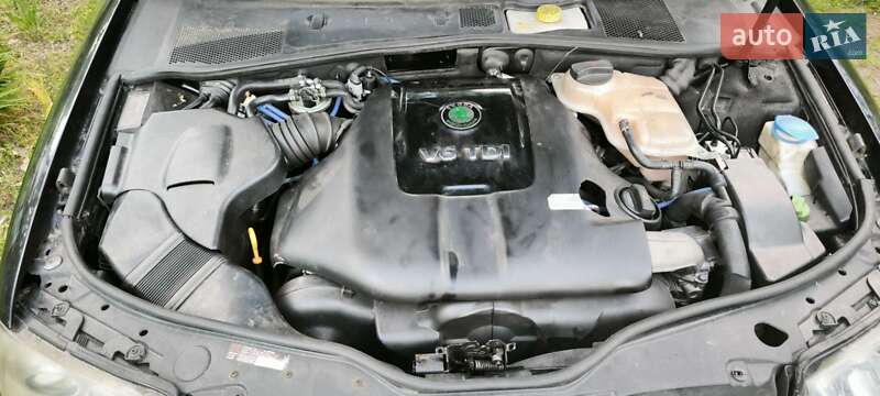 Лифтбек Skoda Superb 2004 в Черкассах