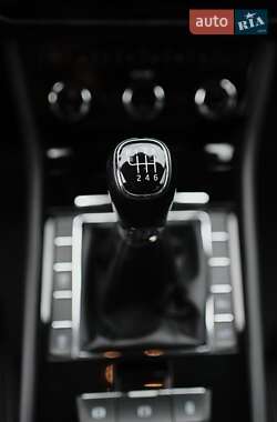 Універсал Skoda Superb 2017 в 