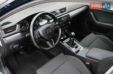 Універсал Skoda Superb 2017 в 