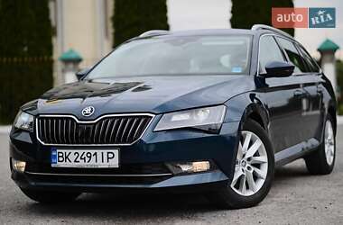 Універсал Skoda Superb 2017 в 