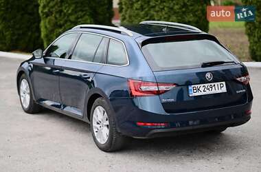 Універсал Skoda Superb 2017 в 