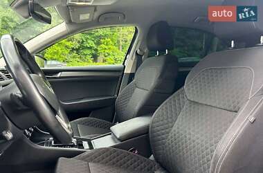 Лифтбек Skoda Superb 2016 в 