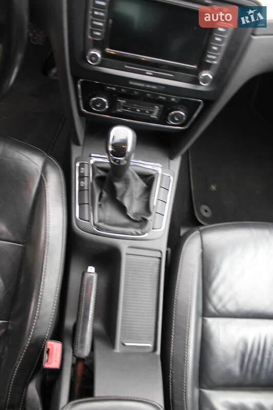 Универсал Skoda Superb 2012 в Жовкве