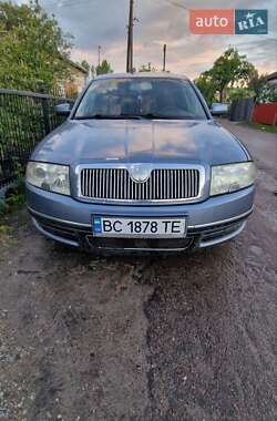 Лифтбек Skoda Superb 2004 в Львове