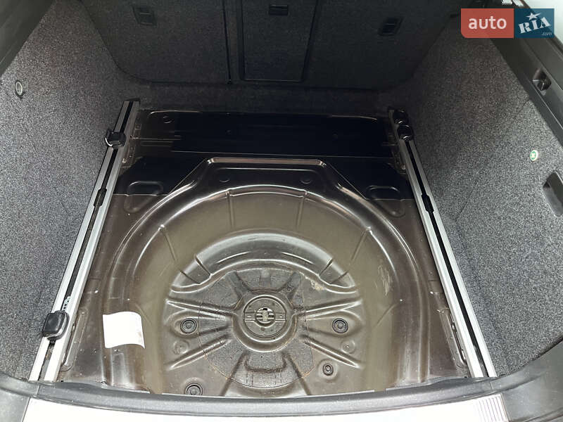 Універсал Skoda Superb 2012 в Умані
