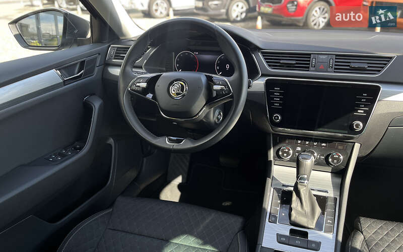 Ліфтбек Skoda Superb 2023 в Мукачевому