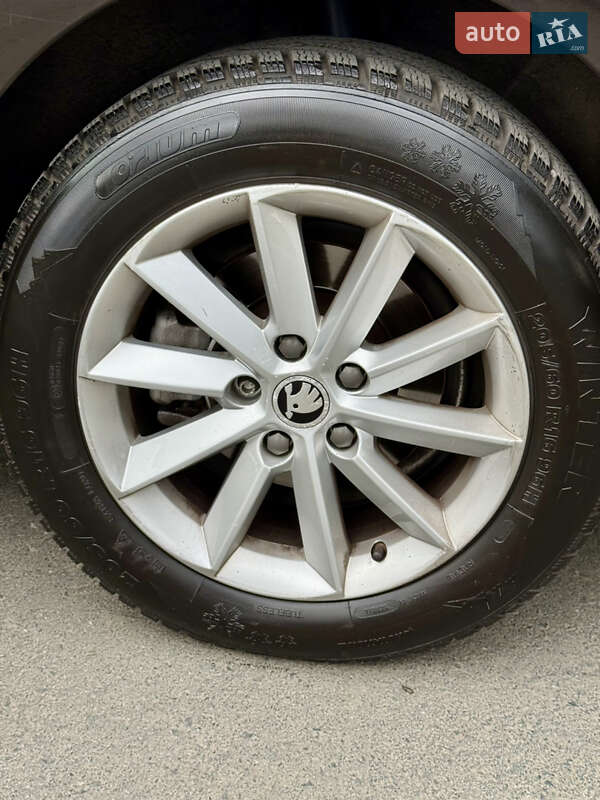Лифтбек Skoda Superb 2014 в Измаиле