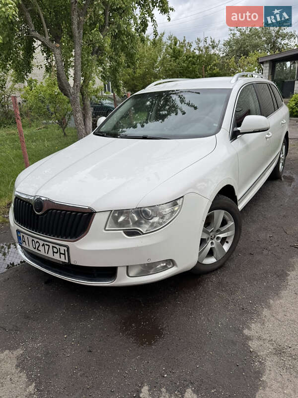 Skoda Superb 2011