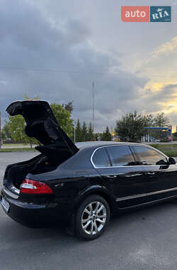 Лифтбек Skoda Superb 2010 в 