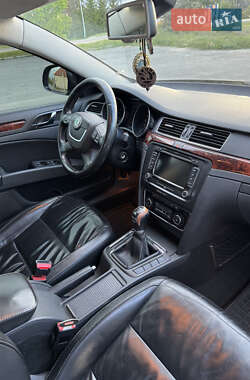 Лифтбек Skoda Superb 2010 в 