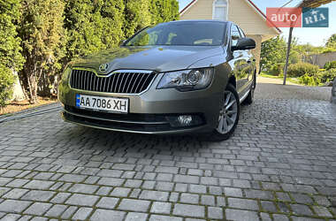 Ліфтбек Skoda Superb 2014 в Сумах