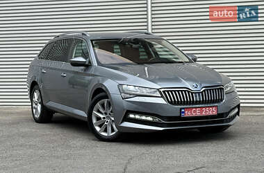 Универсал Skoda Superb 2020 в Ровно