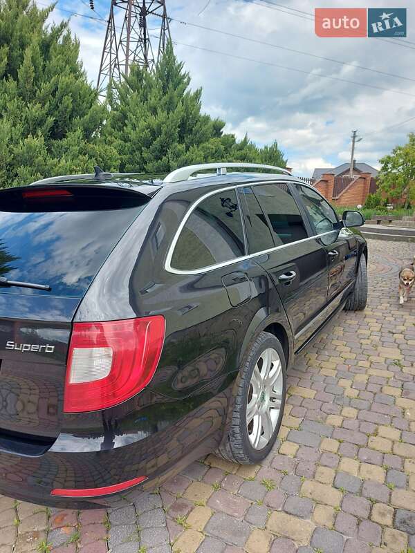 Універсал Skoda Superb 2012 в Львові