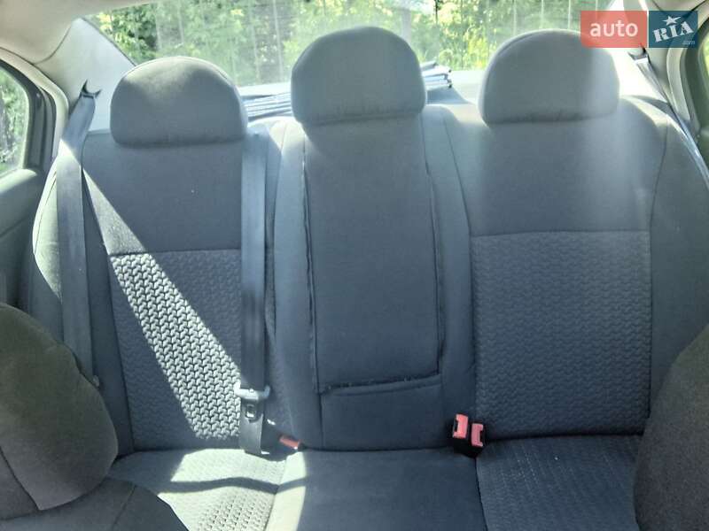 Лифтбек Skoda Superb 2004 в Чернигове