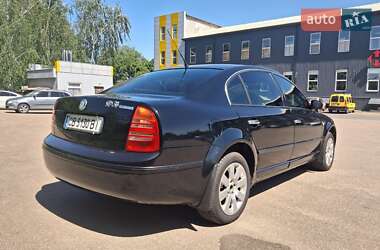 Ліфтбек Skoda Superb 2004 в 