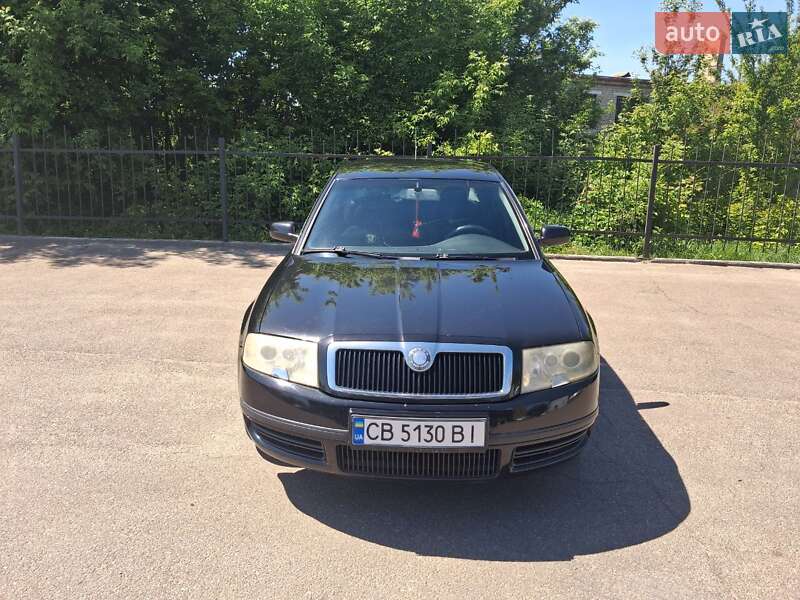 Лифтбек Skoda Superb 2004 в Чернигове