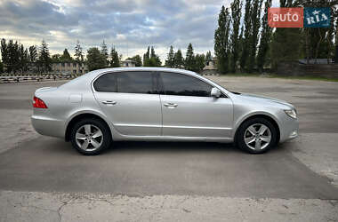 Лифтбек Skoda Superb 2008 в 