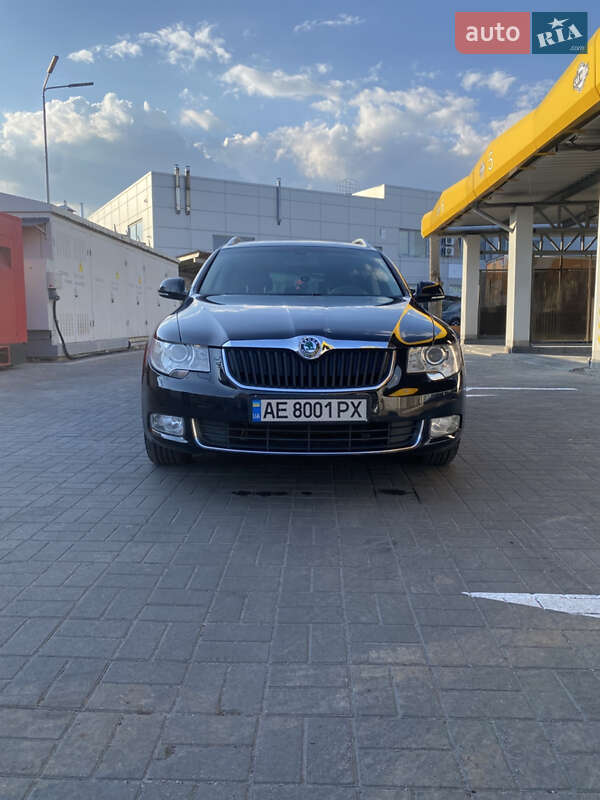 Універсал Skoda Superb 2010 в 
