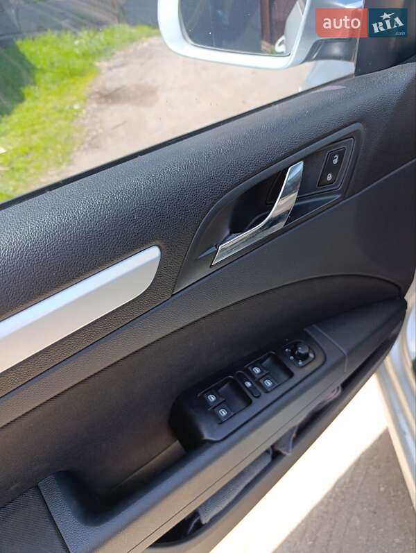 Лифтбек Skoda Superb 2011 в Кривом Роге