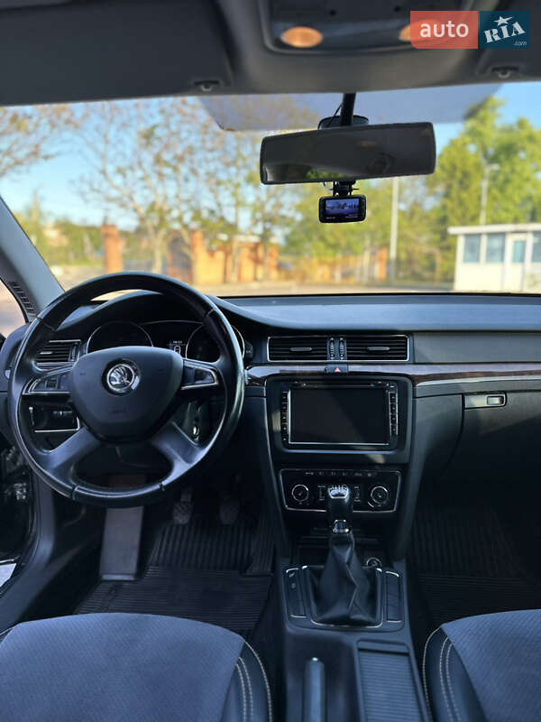 Лифтбек Skoda Superb 2013 в Александрие фото 16 Лифтбек Skoda Superb 2013 в Александрие