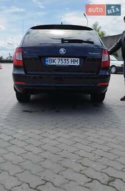 Універсал Skoda Superb 2011 в 