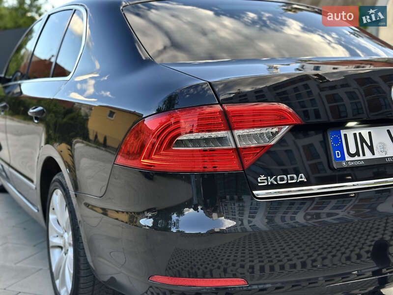 Лифтбек Skoda Superb 2014 в Львове