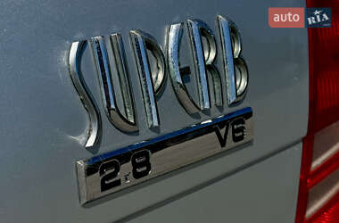Ліфтбек Skoda Superb 2002 в 