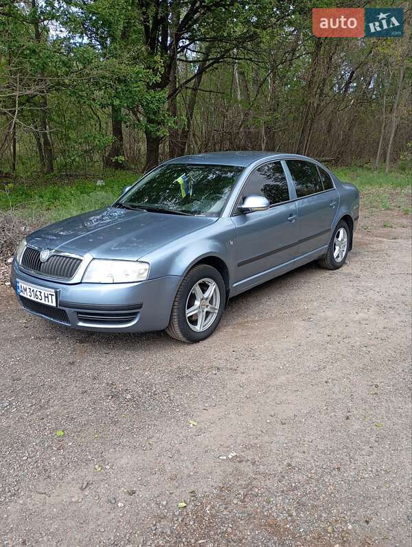 Лифтбек Skoda Superb 2007 в 