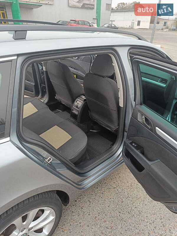 Универсал Skoda Superb 2011 в Николаеве