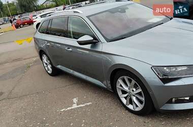 Универсал Skoda Superb 2019 в 