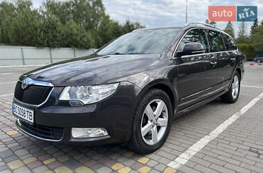 Универсал Skoda Superb 2010 в 