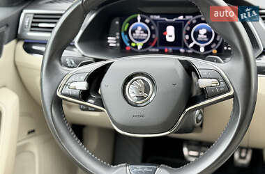 Ліфтбек Skoda Superb 2020 в 