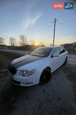 Лифтбек Skoda Superb 2009 в Золочеве