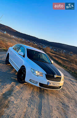 Лифтбек Skoda Superb 2009 в 