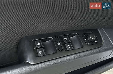 Лифтбек Skoda Superb 2012 в 
