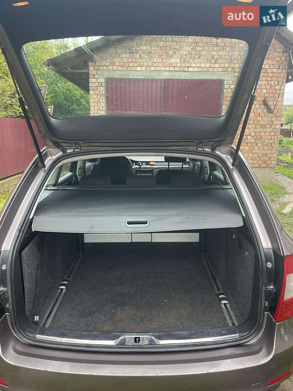 Універсал Skoda Superb 2011 в Коломиї фото 12 Універсал Skoda Superb 2011 в Коломиї