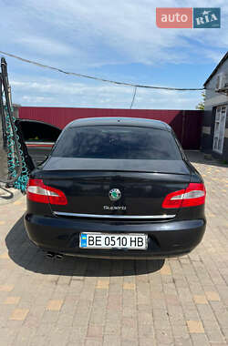 Лифтбек Skoda Superb 2012 в 