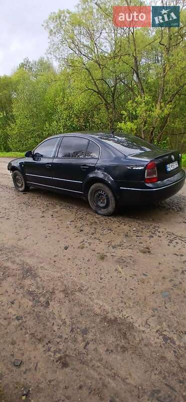Лифтбек Skoda Superb 2003 в Турке