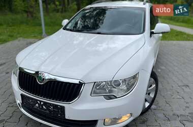 Универсал Skoda Superb 2012 в 