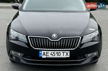 Ліфтбек Skoda Superb 2016 в 