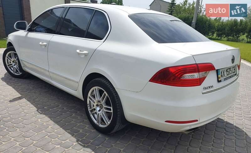 Лифтбек Skoda Superb 2013 в Харькове