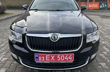 Универсал Skoda Superb 2010 в 
