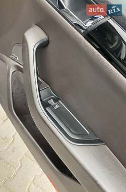 Лифтбек Skoda Superb 2016 в 