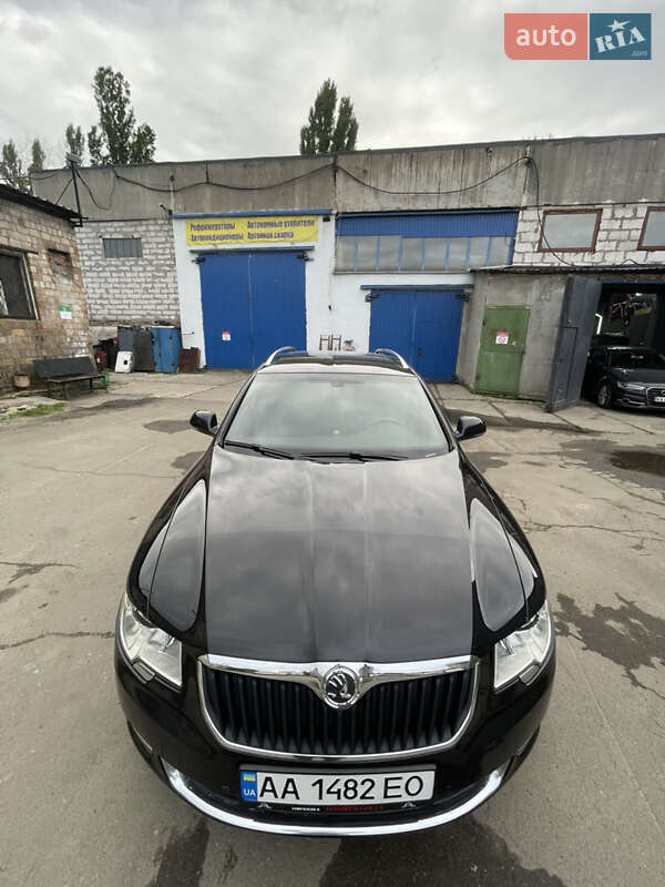 Універсал Skoda Superb 2010 в Києві